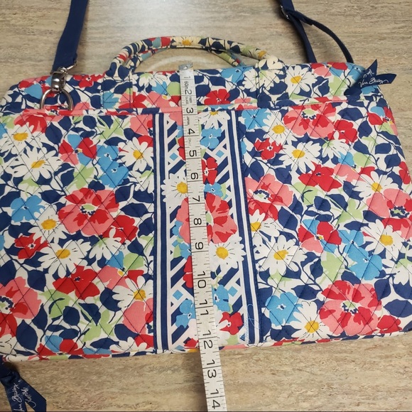 Beautiful Vera Bradley laptop bag - Picture 13 of 16